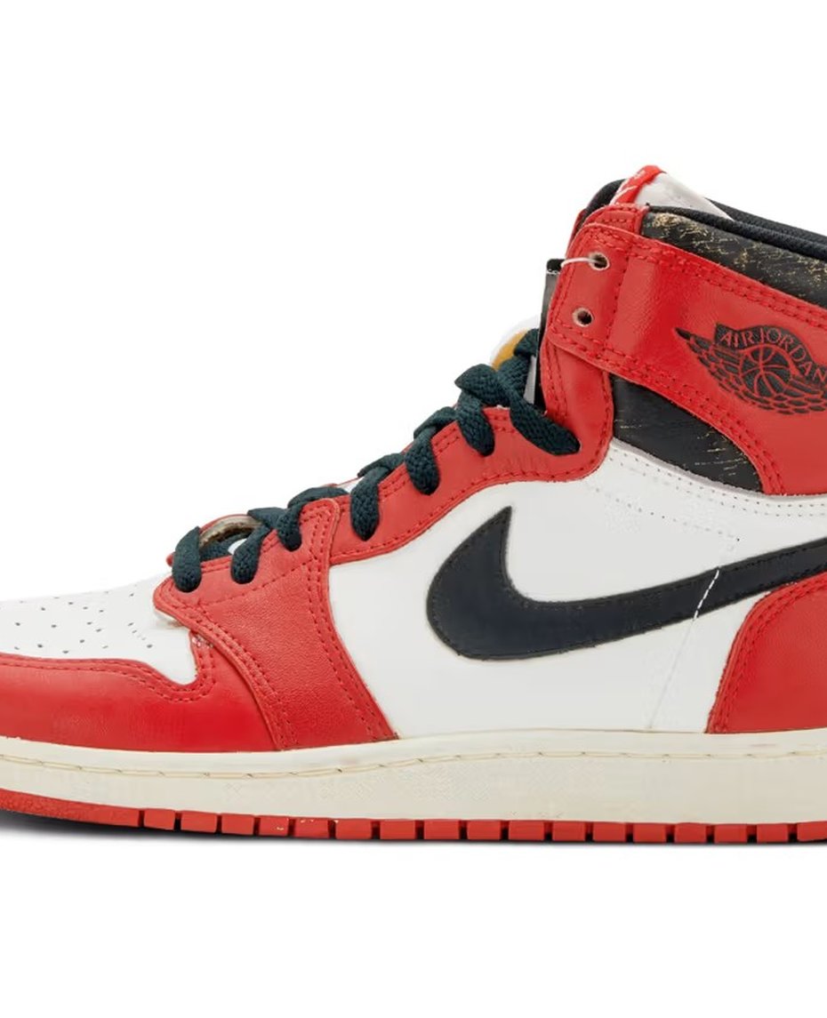 Image of Air Jordan 1 "Chicago" (1985)