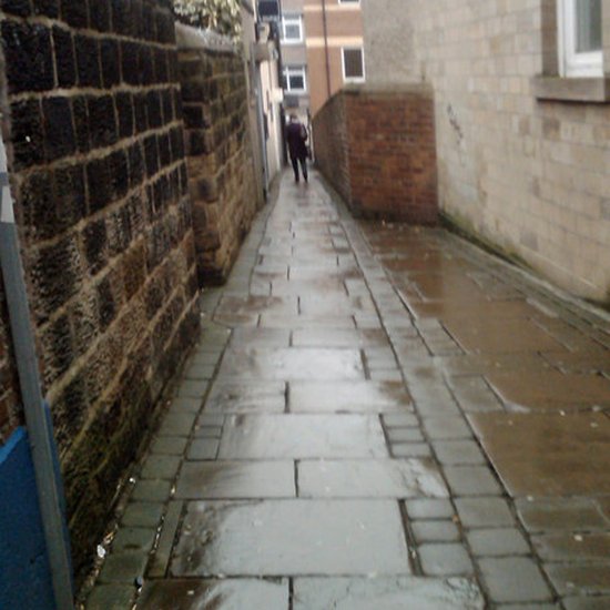 Image of Snicket in Barnsley