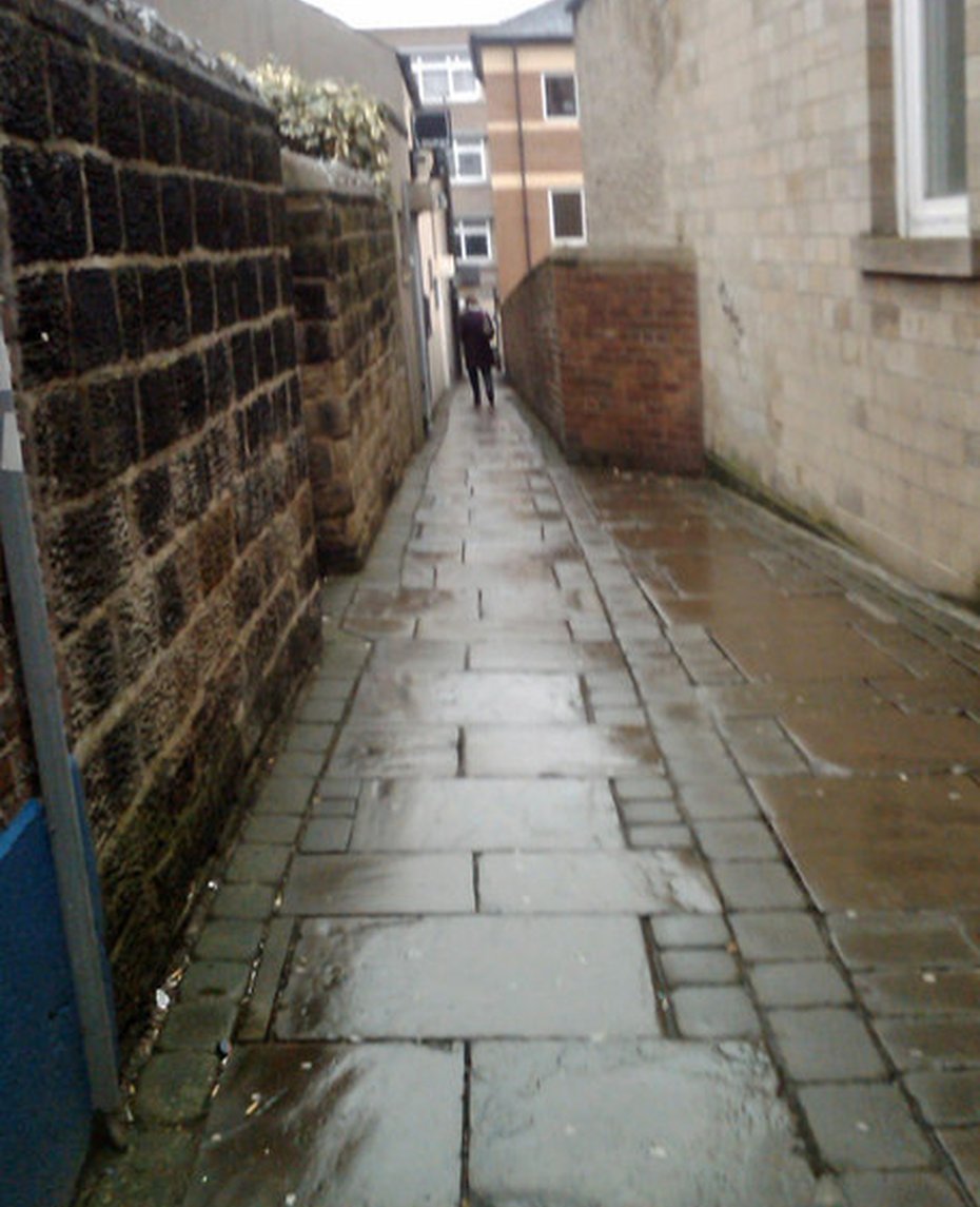 Image of Snicket in Barnsley