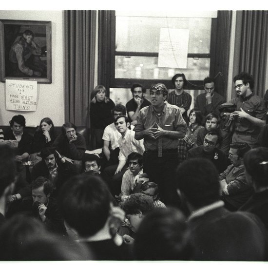 Image of Mark Rudd leading a discussion